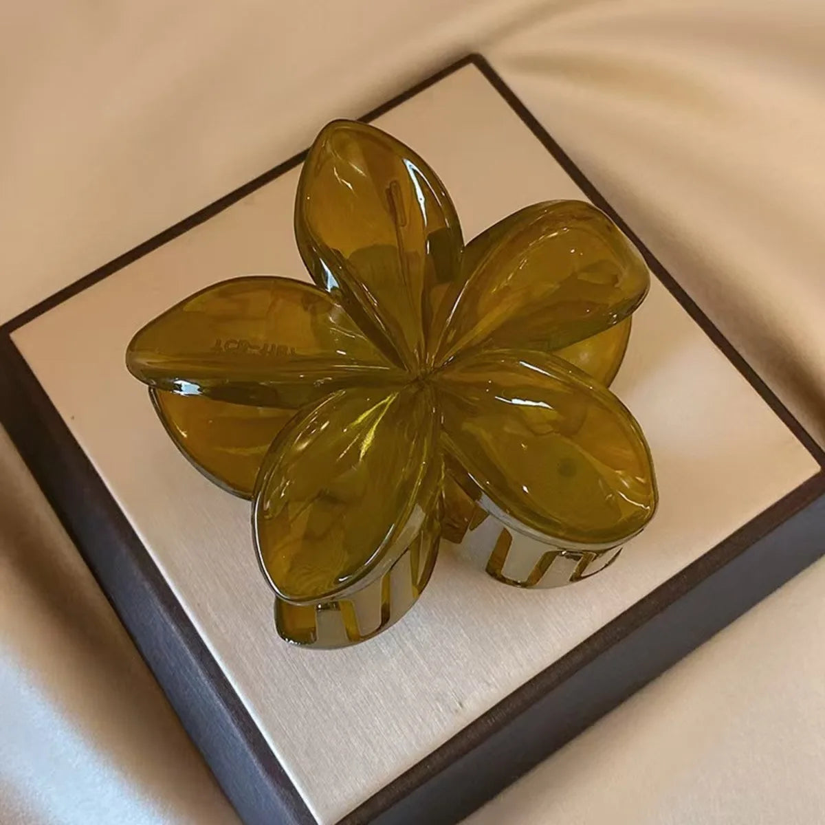 Women's Laser Mermaid Princess Flower Shaped 8cm/3.15in Large-Size Brown Beige Lightweight Plastic Hair Clips Fashionable