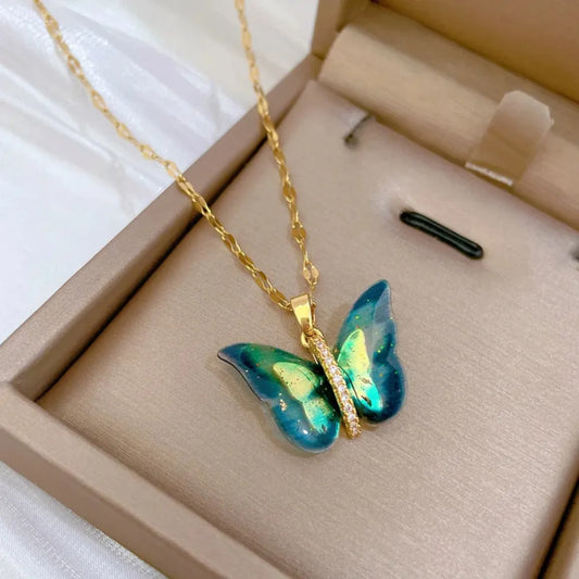 1pcs Gold Butterfly Series Copper Encrusted Zircon Pendant Titanium Steel Chain Simple And Elegant Necklace