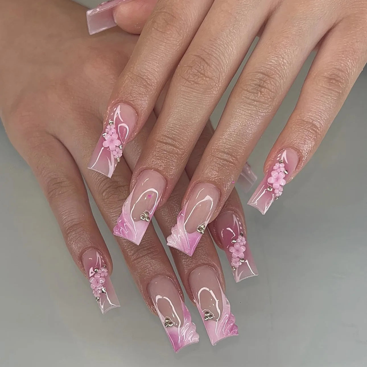 24Pcs Sweet Medium Square False Nails with Glue Blush Pink Flowers Fake Nails Full Cover French Acrylic Press on Nails for Girls
