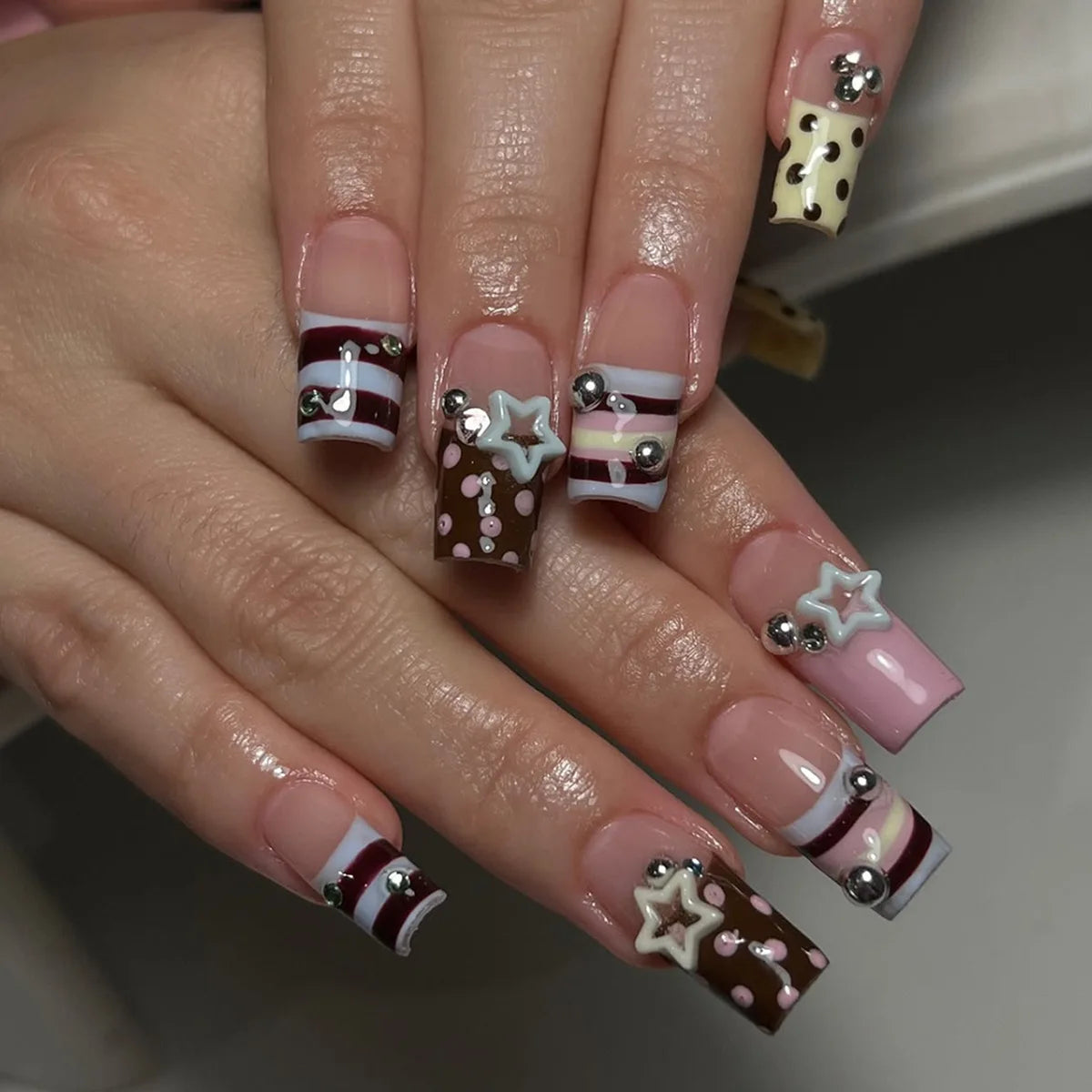 24Pcs Sweet Medium Square False Nails with Glue Blush Pink Flowers Fake Nails Full Cover French Acrylic Press on Nails for Girls